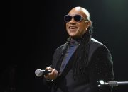 Lagu Stevie Wonder mana yang paling Anda sukai yang bermuatan politis? Pilih!