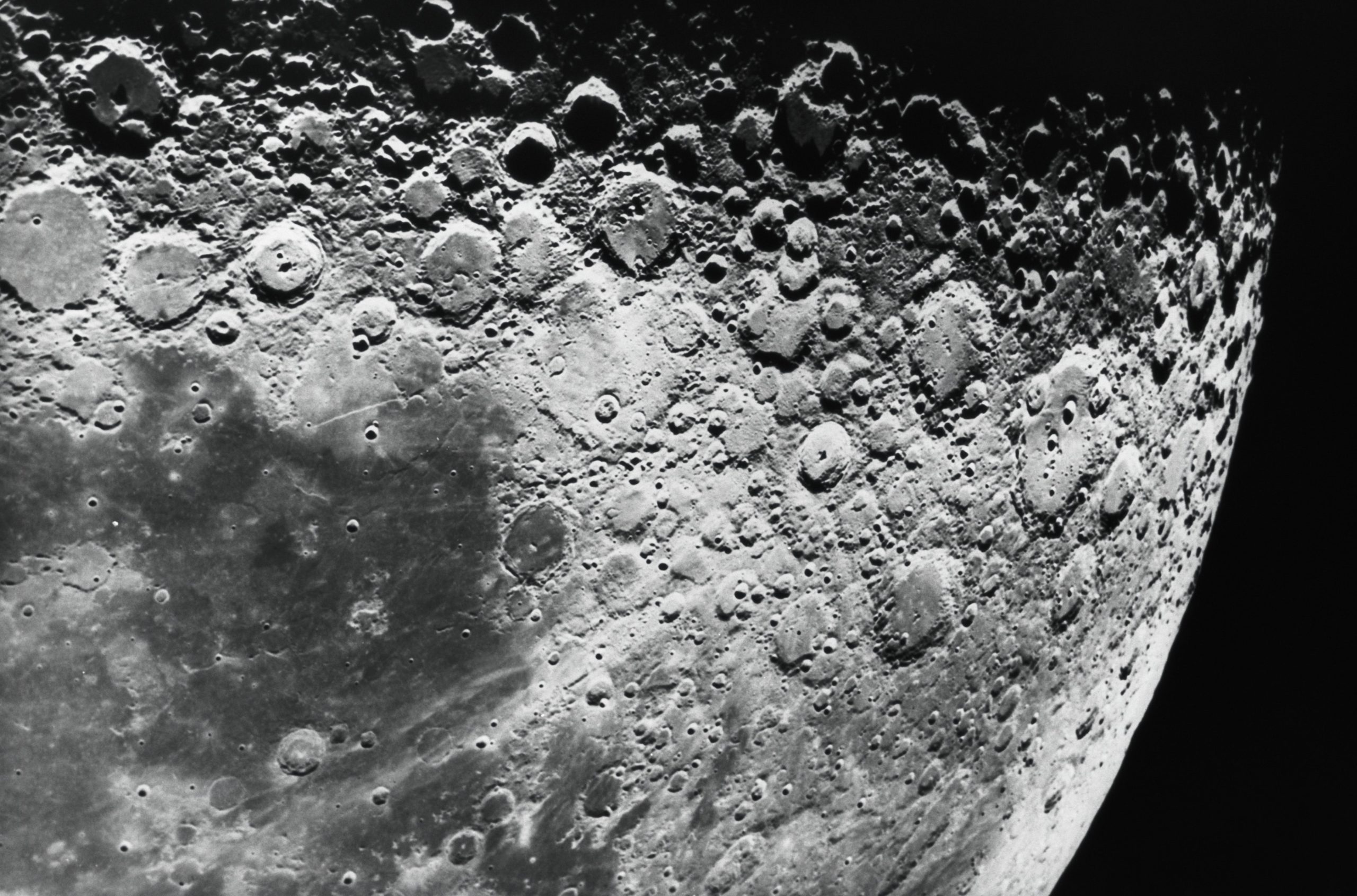 ilmuwan-berencana-bangun-tempat-penyimpanan-‘kiamat’-di-bulan
