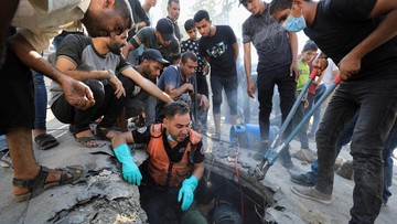 foto:-israel-membabi-buta-gempur-sekolah-tempat-pengungsian-di-gaza