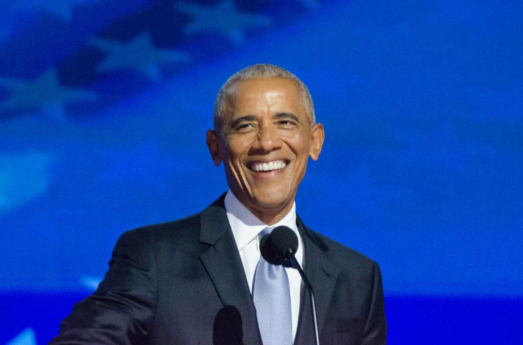 barack-obama-menggandakan-kecintaannya-pada-‘brat’-charli-xcx:-‘dia-tahu-apa-yang-dia-lakukan’