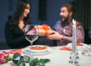 Nikmati Malam Tak Terlupakan di 9 Hotel untuk Dinner Romantis Bali Ini!