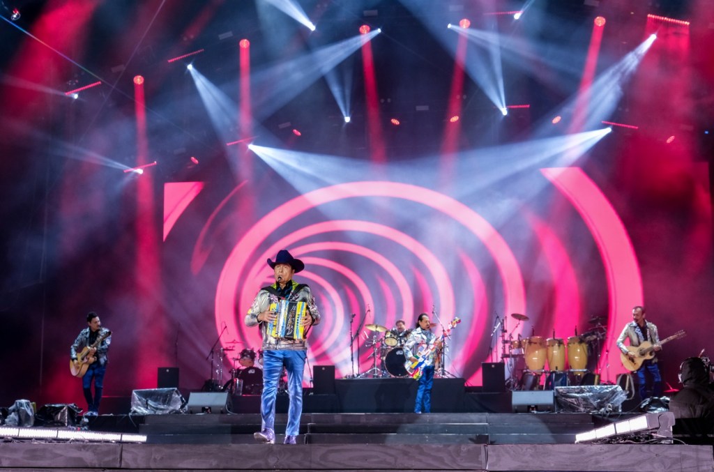 5-momen-terbaik-dari-hari-pertama-festival-arre-2024-di-mexico-city