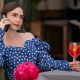 lily-collins-membagikan-rahasia-produksi-mengenai-“emily-in-paris”
