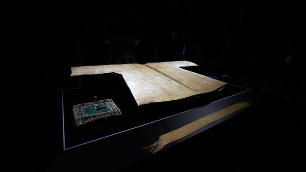 khirqah-asy-syarifah-warisan-nabi-untuk-uais-al-qorni