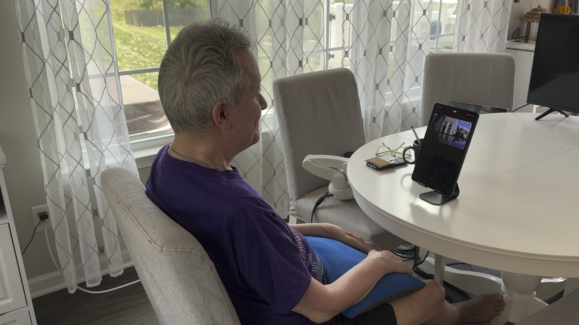 implan-otak-ini-memungkinkan-orang-mengendalikan-amazon-alexa-dengan-pikiran-mereka