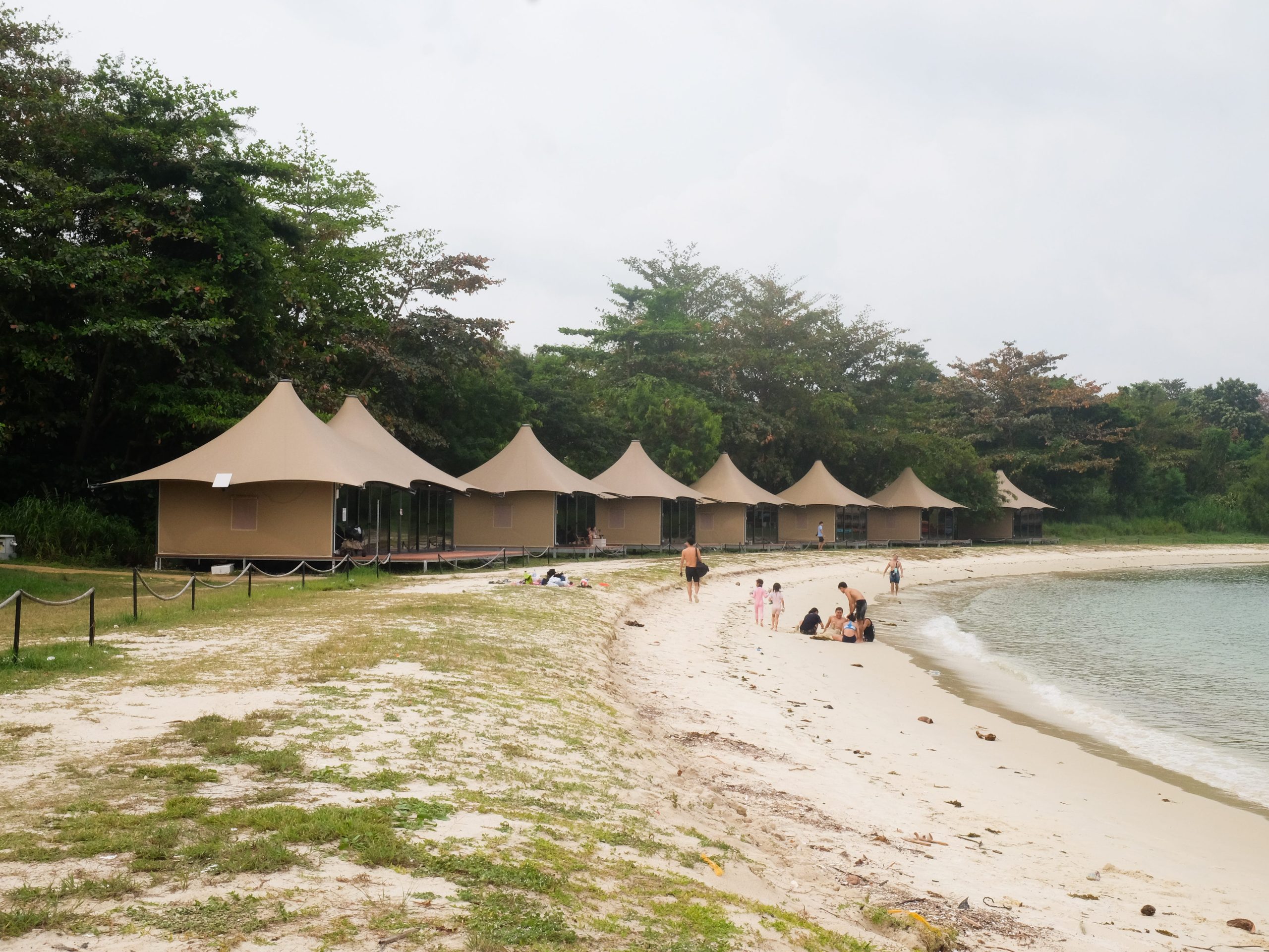saya-menginap-di-tenda-glamping-seharga-$290-per-malam-di-lepas-pantai-singapura-untuk-menguji-gaya-hidup-‘hidup-lambat’
