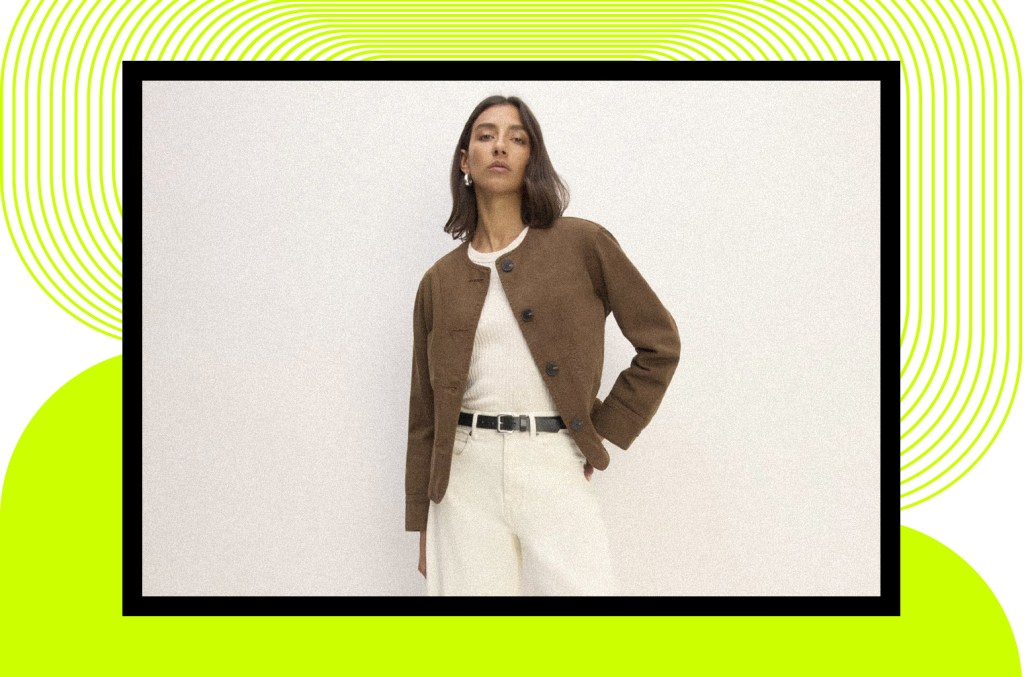 everlane-mengubah-tren-jeans-barrel-menjadi-jaket-denim-longgar-—-dan-habis-terjual