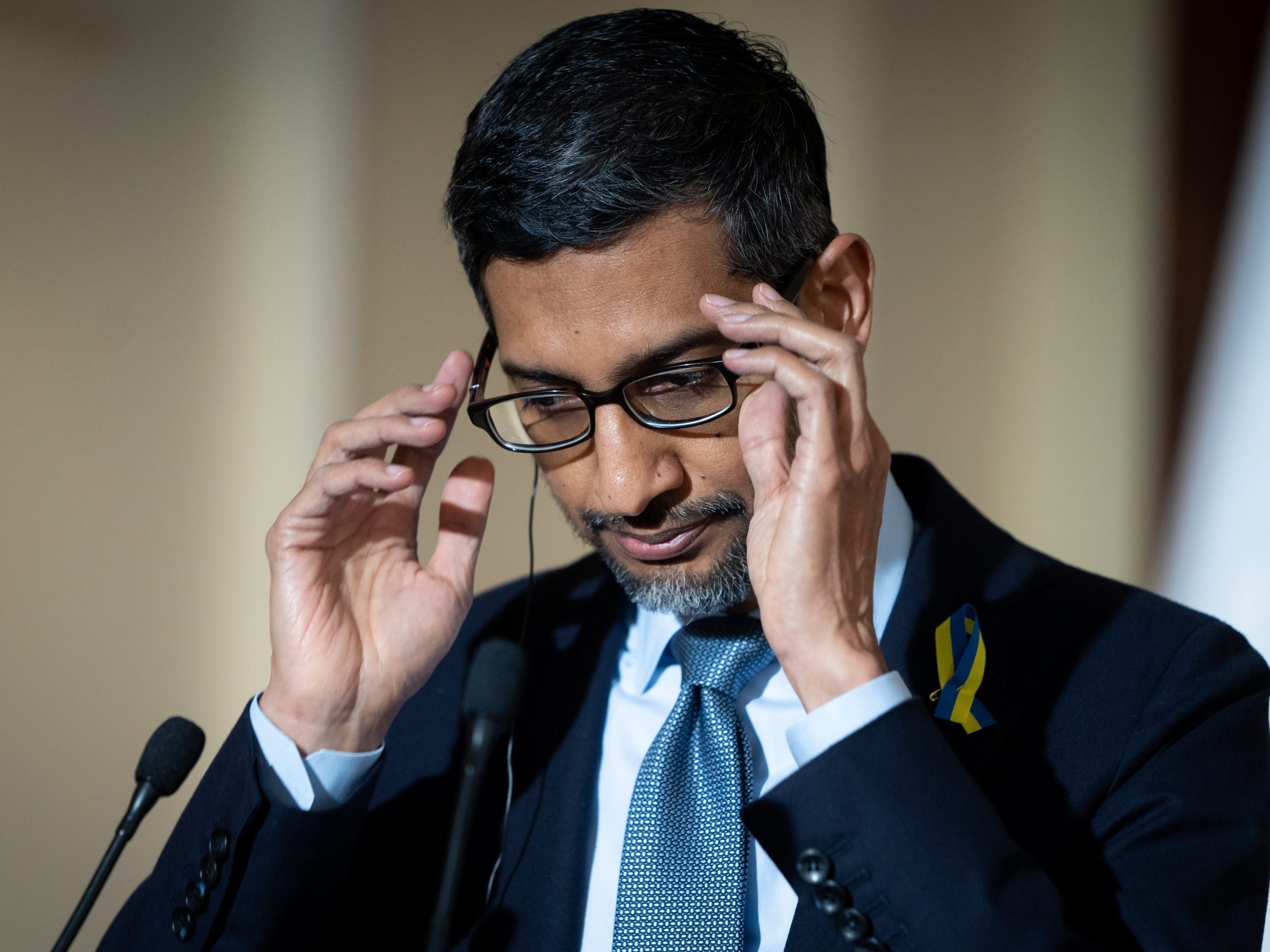 ceo-google-sundar-pichai-mengatakan-ai-akan-memajukan-umat-manusia-dalam-4-cara-utama-ini
