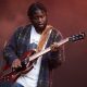 michael-kiwanuka-meraih-no.-1-lagu-alternatif-dewasa-pertama-di-airplay-dengan-‘floating-parade’