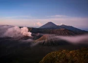 10 Puncak Tertinggi Indonesia: Destinasi Wajib Para Pendaki!