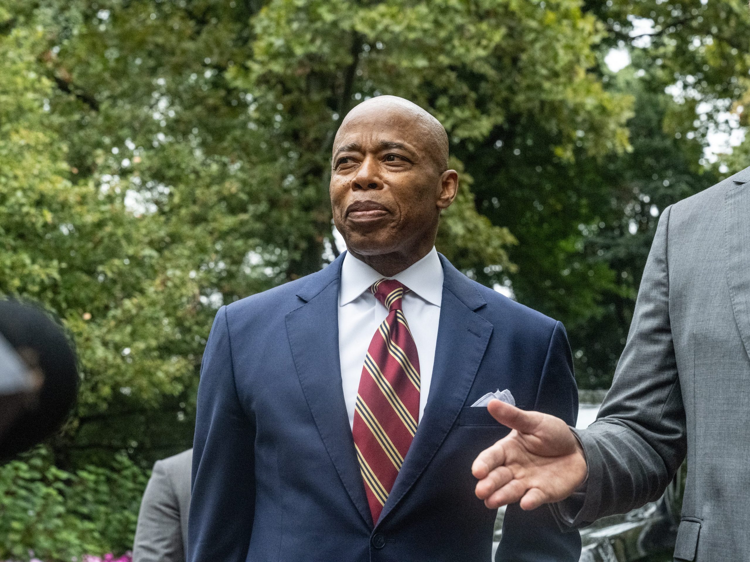 dakwaan-eric-adams:-semua-tunjangan-perjalanan-yang-diduga-diterima-oleh-walikota-new-york-oleh-jaksa