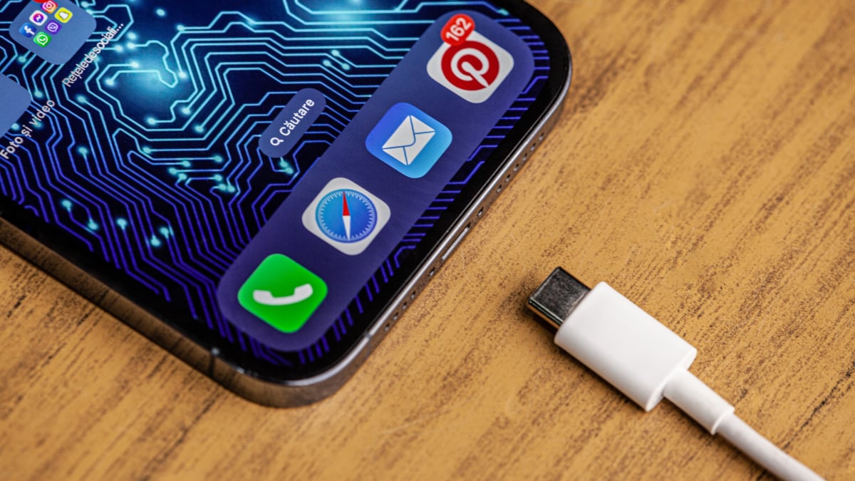 apple-dilaporkan-mundur-dari-putaran-pendanaan-openai