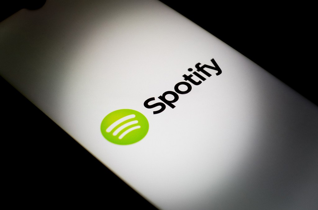 spotify-kembali-setelah-penghentian-singkat