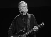 Kris Kristofferson, Legenda Penulis Lagu Country dan Aktor Ternama, Meninggal pada usia 88 tahun