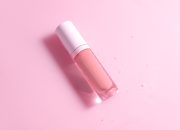 CoverGirl’s TikTok-Viral $10 Yummy Lip Gloss Plumper: Di Sini Tempat Membelinya