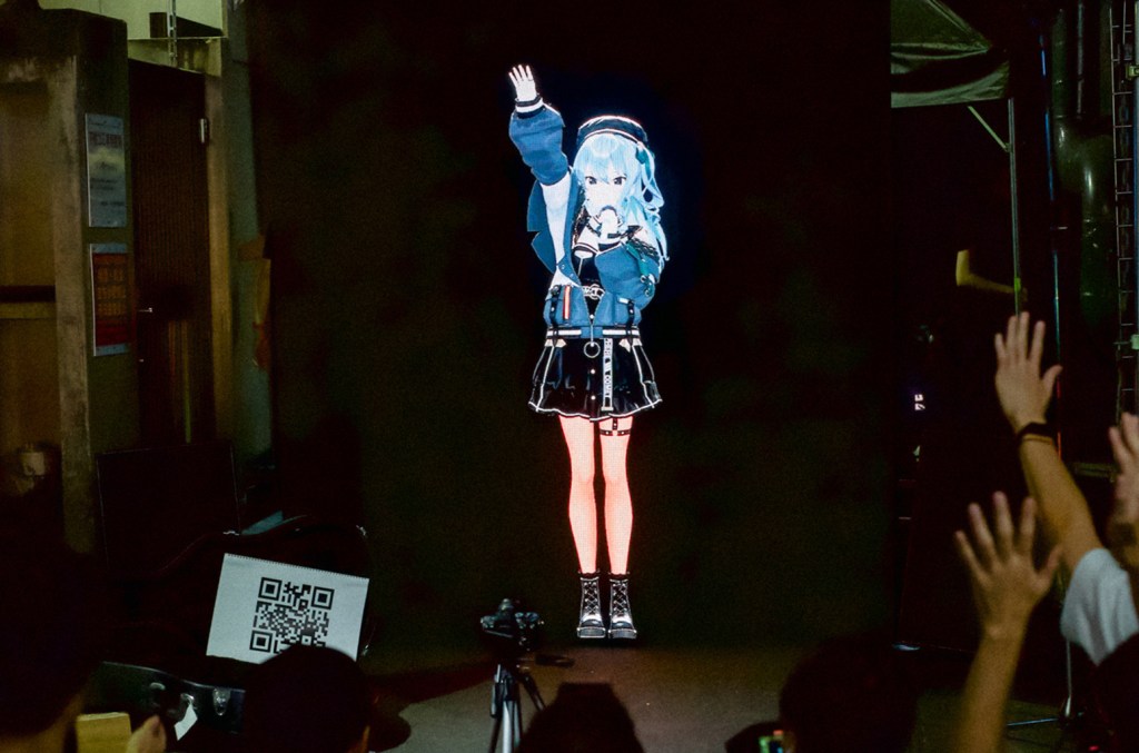 vtuber-hoshimachi-suisei-debutkan-lagu-baru-‘moonlight’-di-pertunjukan-kejutan-shibuya