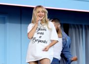 21 Kostum Halloween Terinspirasi Musisi Terbaik Dari Sabrina Carpenter hingga Charli XCX
