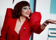 ‘Harlequin’ Lady Gaga Debut di No. 1 di Jazz Charts, Top 5 di Penjualan Album