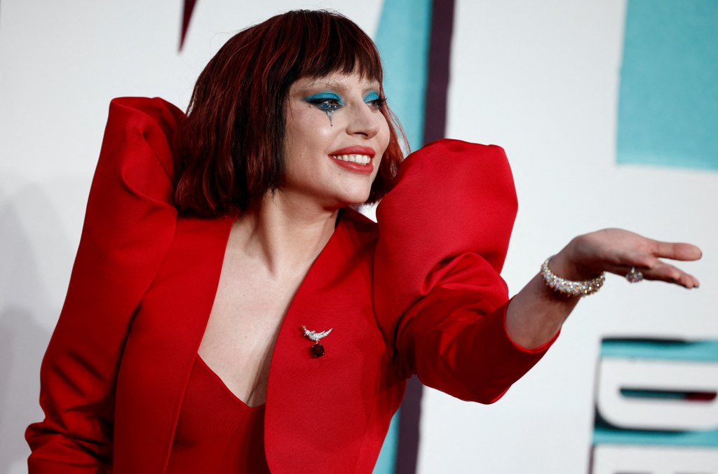 ‘harlequin’-lady-gaga-debut-di-no.-1-di-jazz-charts,-top-5-di-penjualan-album