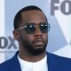 pengacara-diddy-menuduh-fbi-membocorkan-bukti-‘merusak’-ke-media,-termasuk-video-serangan-cassie