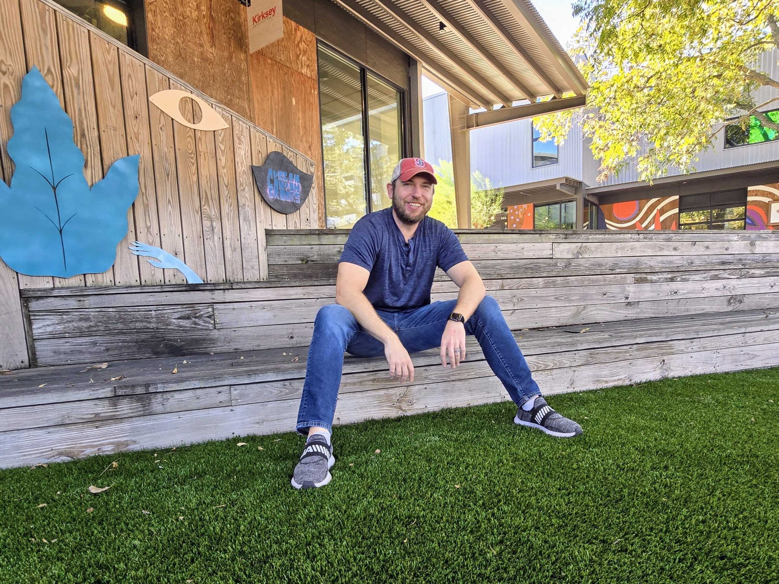 saya-adalah-manajer-kebijakan-kepercayaan-dan-keamanan-di-tiktok-dan-saya-juga-seorang-ayah-inilah-yang-saya-sarankan-agar-dilakukan-orang-tua-untuk-menjaga-anak-anak-mereka-tetap-aman-saat-online.