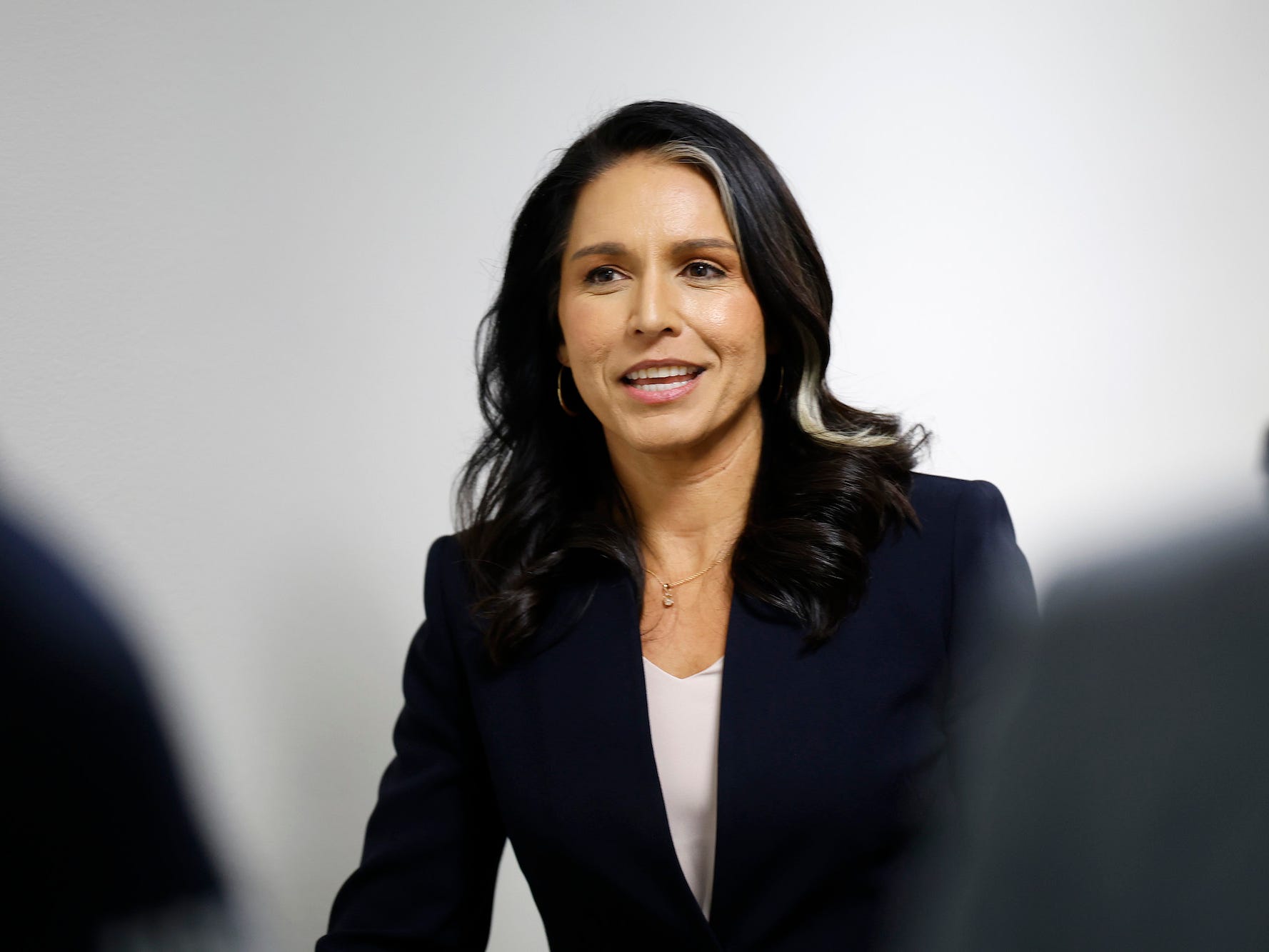 tulsi-gabbard-menjadi-maga-sekarang-dia-mendapatkan-uang-tunai.