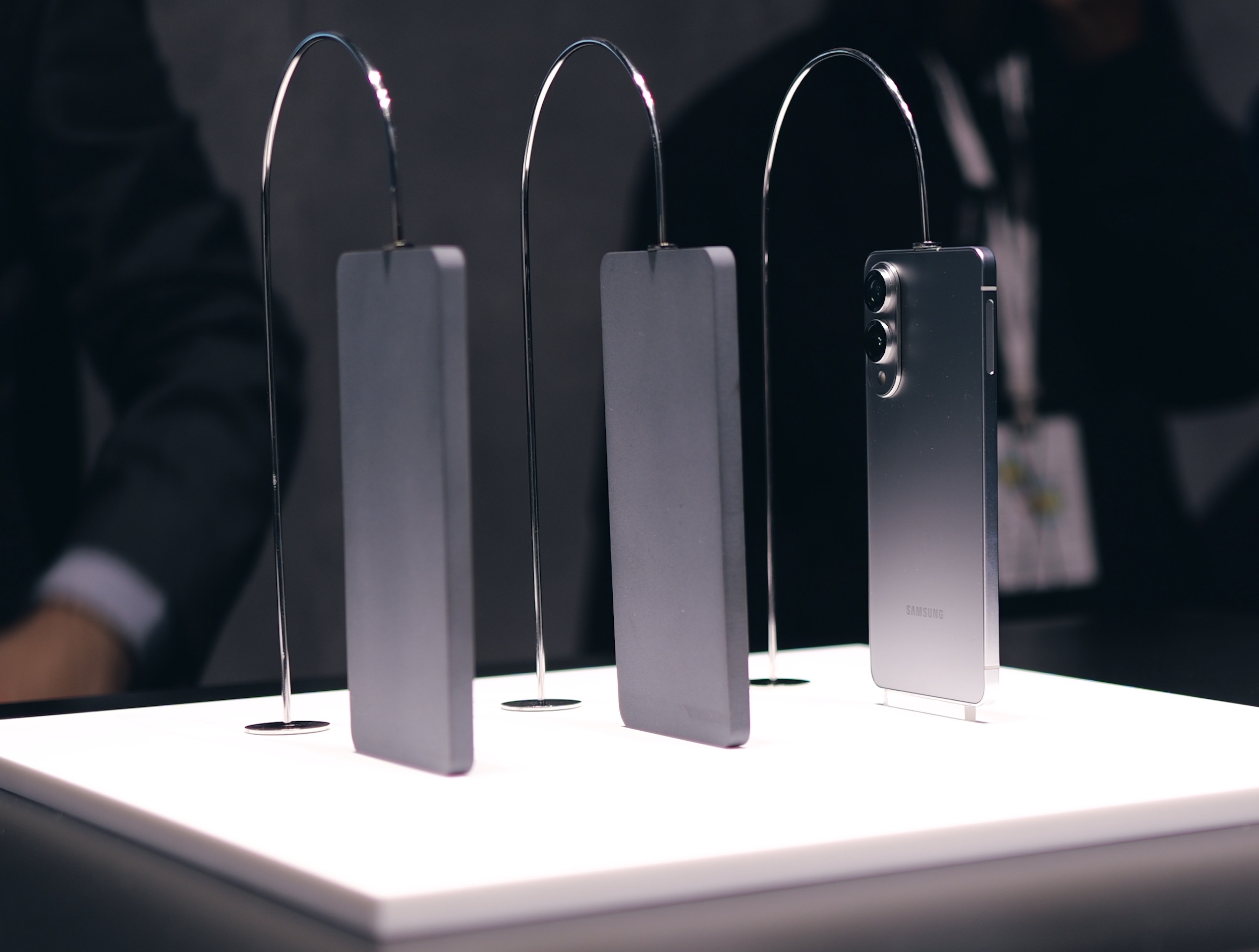 samsung-pamerkan-flagship-baru-paling-tipis-galaxy-s25-edge,-kapan-rilis?