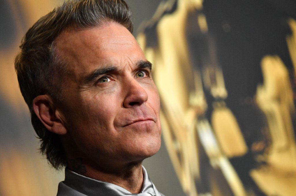 robbie-williams-mengikat-the-beatles-untuk-sebagian-besar-album-no.-1-inggris