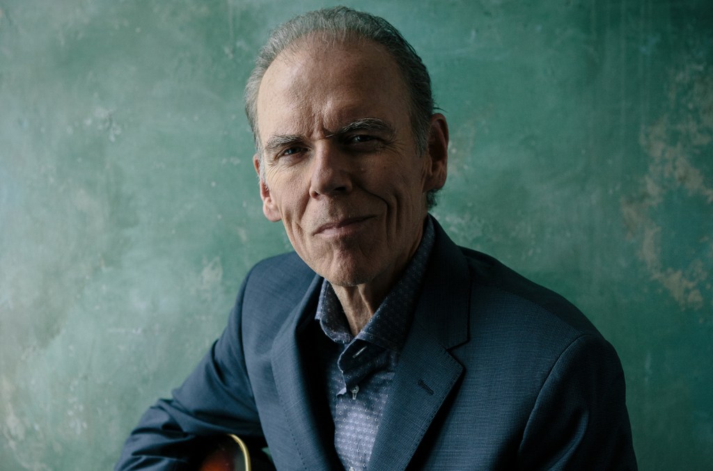 americanafest-untuk-memberikan-penghormatan-pra-grammy-untuk-lagu-lagu-john-hiatt