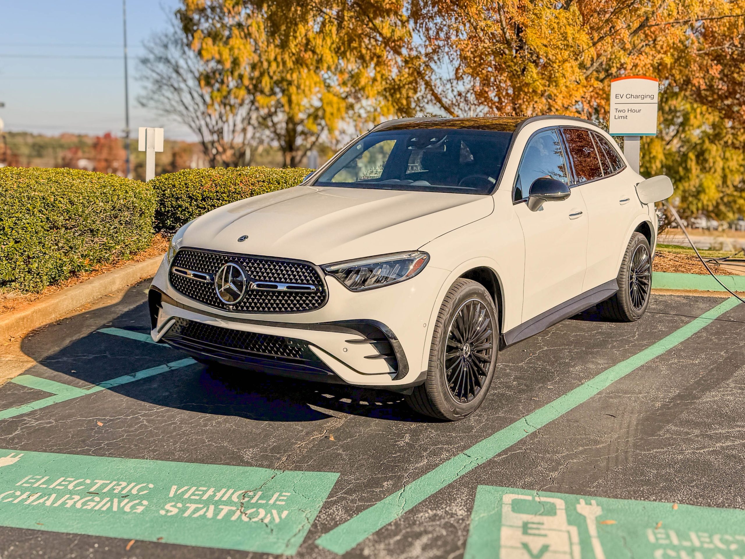 saya-mengendarai-suv-hybrid-plug-in-mercedes-benz-senilai-$-72000-ini-adalah-pintu-gerbang-yang-sempurna-ke-ev-tanpa-kecemasan-jangkauan.