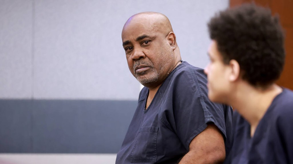 tersangka-di-tupac-shakur-pembunuhan-mencari-penundaan-persidangan-atas-saksi-baru