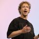 nfl-hall-of-famer-menggambarkan-seperti-apa-tetangga-dengan-mark-zuckerberg
