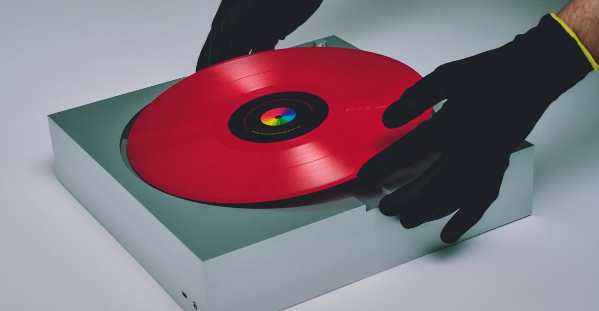 turntable-pp-1-tanpa-lengan-terbuat-dari-blok-aluminium-yang-solid