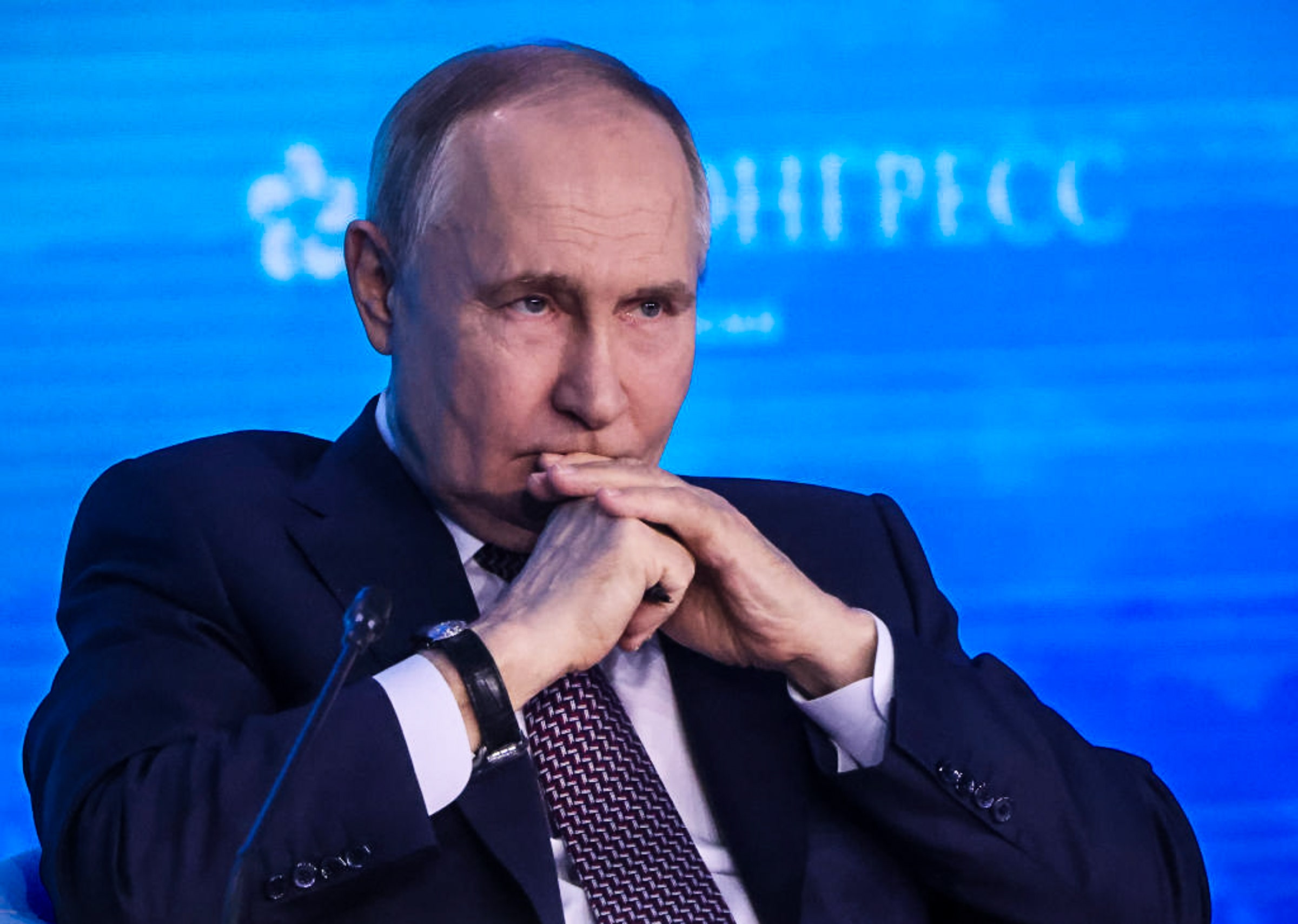 pemerintahan-trump-mendeprioritisasi-rusia-sebagai-ancaman-dunia-maya
