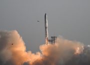 Starship SpaceX kehilangan kendali dan meledak