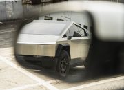 Apa yang mendorong kesengsaraan Tesla?