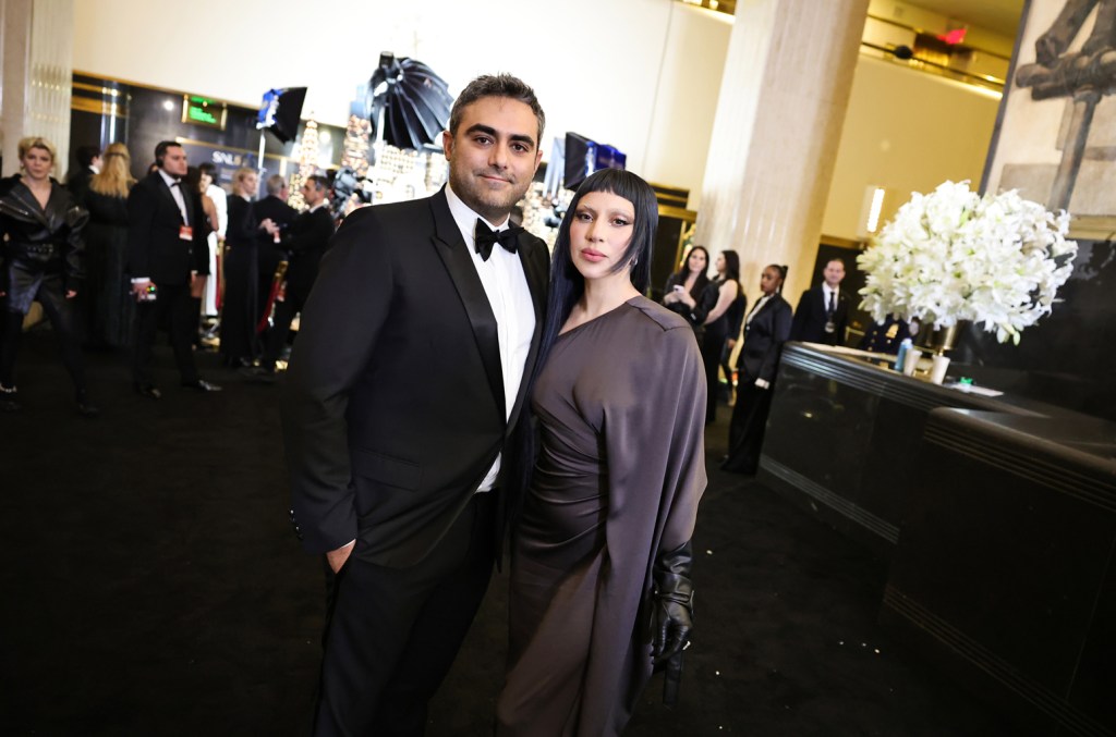 lady-gaga-mengungkapkan-bagaimana-dia-mengenal-cinta-tunangan-michael-polanksy-padanya-‘asli’