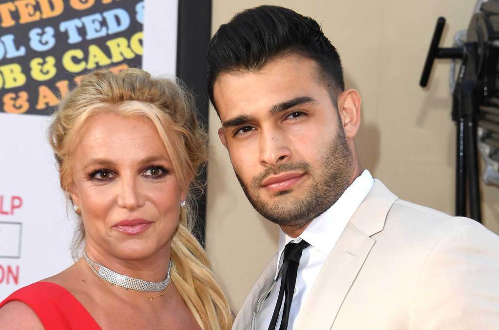 sam-asghari-mengakui-hubungan-britney-spears-memberikan-karirnya-‘awal-yang-dimulai’