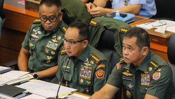 komisi-i-dpr-tiba-tiba-rapat-sampai-malam-kebut-bahas-ruu-tni-di-hotel