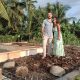 mereka-bertemu-di-bali,-jatuh-cinta,-dan-membangun-2-rumah-kecil-di-antara-sawah-seharga-$-30.000