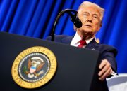 Donald Trump mengadakan makan malam ‘lilin’ jutaan dolar-dengan Elon Musk di belakangnya
