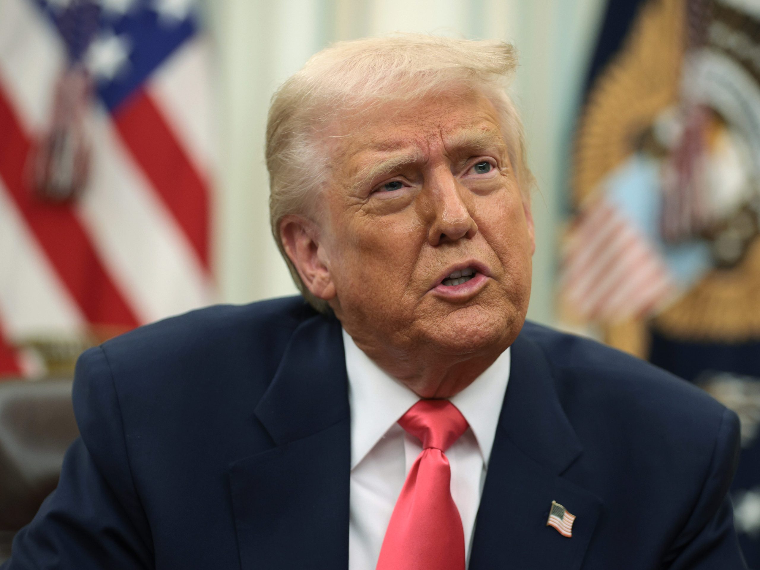baca-email-ketua-paul-weiss-brad-karp-dikirim-ke-staf-setelah-melakukan-kesepakatan-dengan-trump:-‘klien-menganggap-perusahaan-kami-sebagai-persona-non-grata’