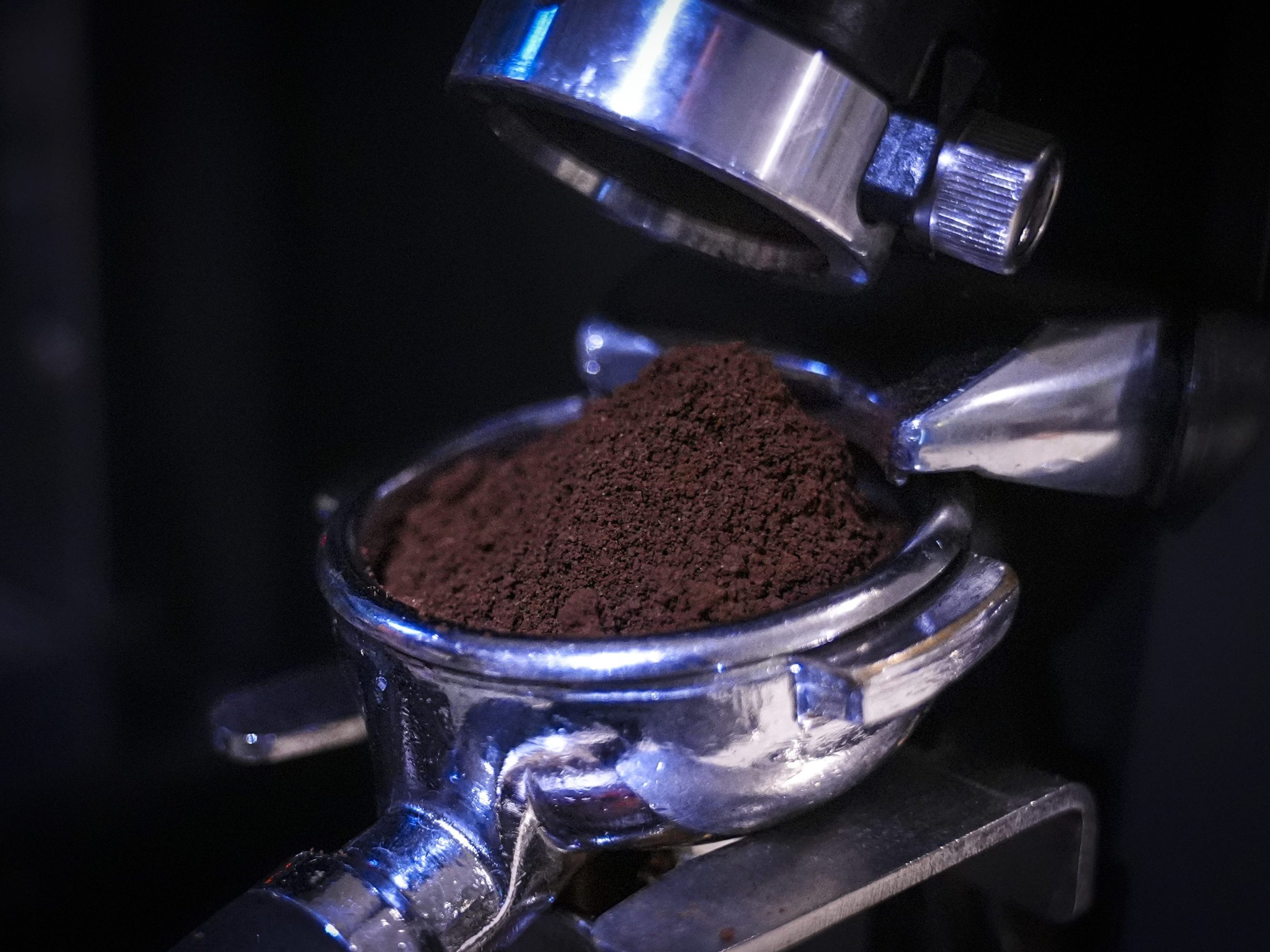 fda-mengenang-lebih-dari-4.000-kantong-kopi-bubuk-salah-berlabel-karena-terdekafakan-di-15-negara-bagian