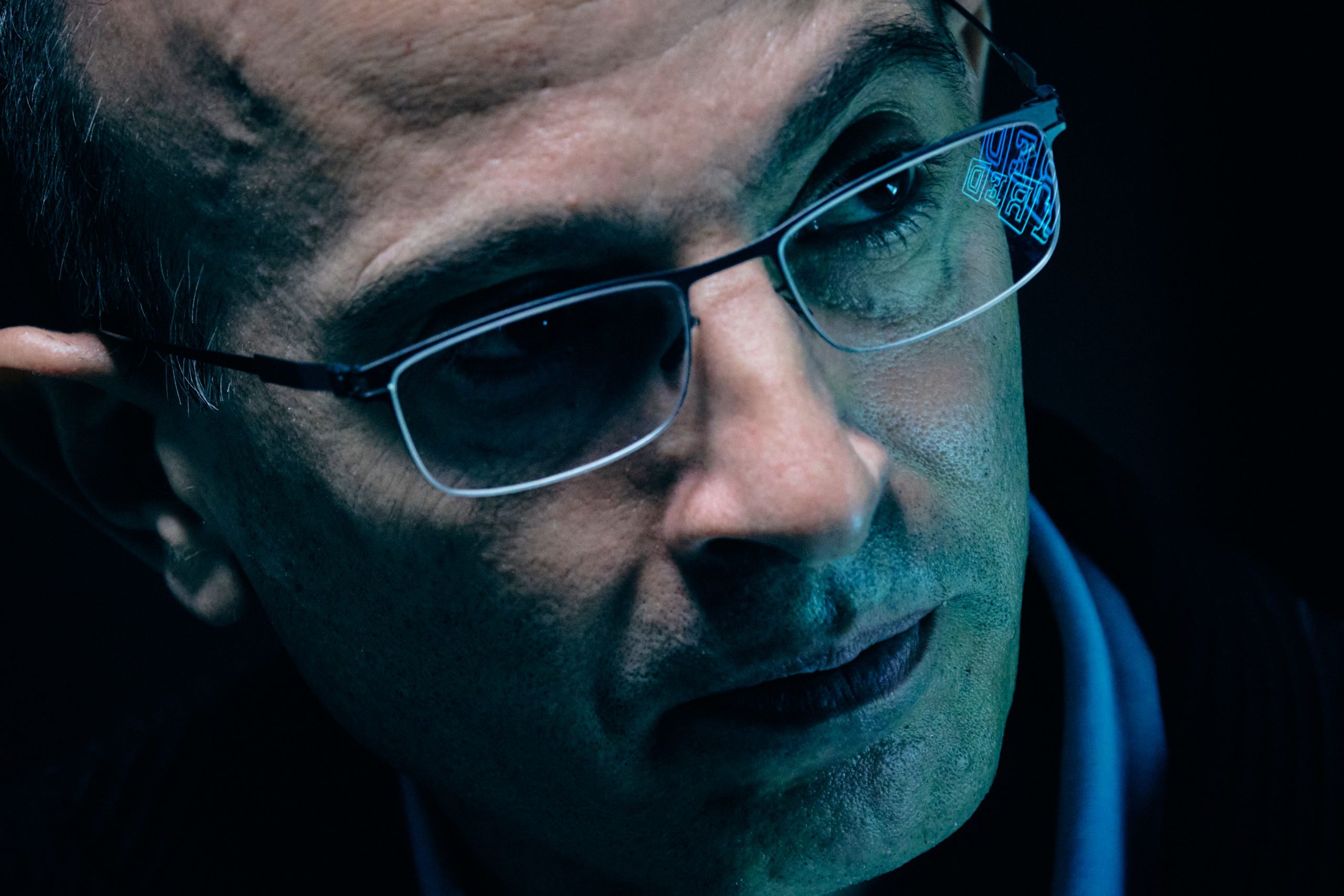 yuval-noah-harari:-‘bagaimana-kita-berbagi-planet-ini-dengan-pengawasan-baru-ini?’