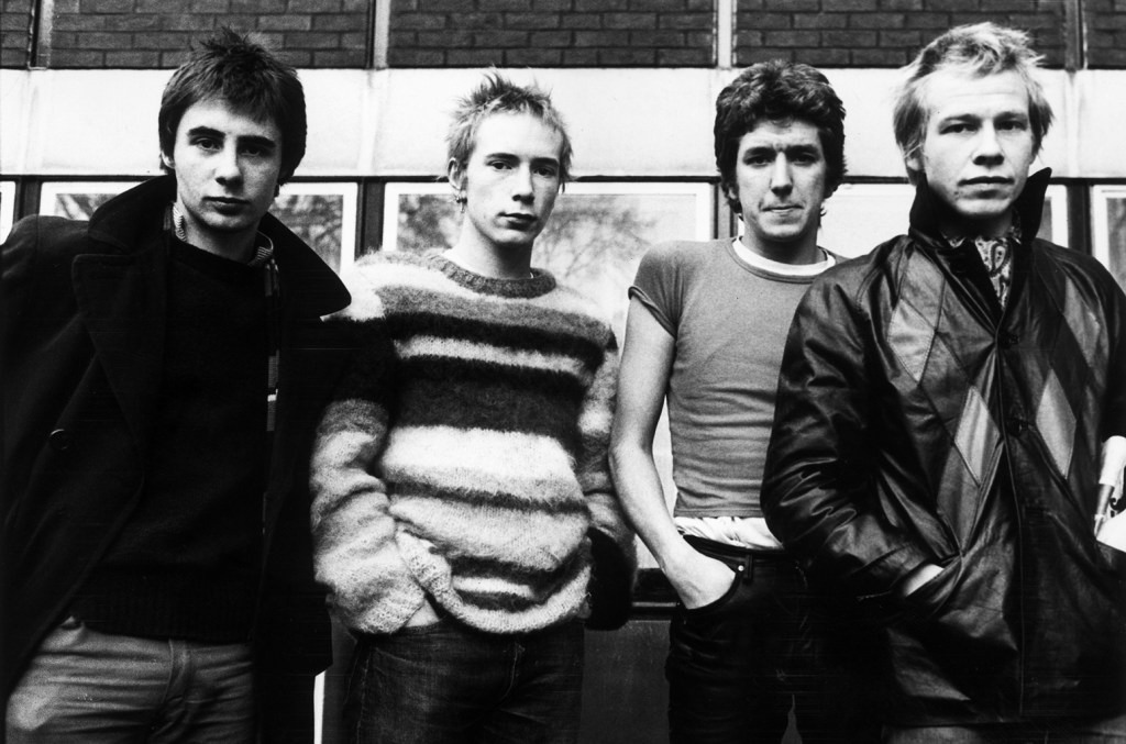 john-lydon-nixes-ide-tentang-reuni-dengan-pistol-seks-‘bangun’:-‘saya-adalah-pistol,-dan-mereka-tidak’