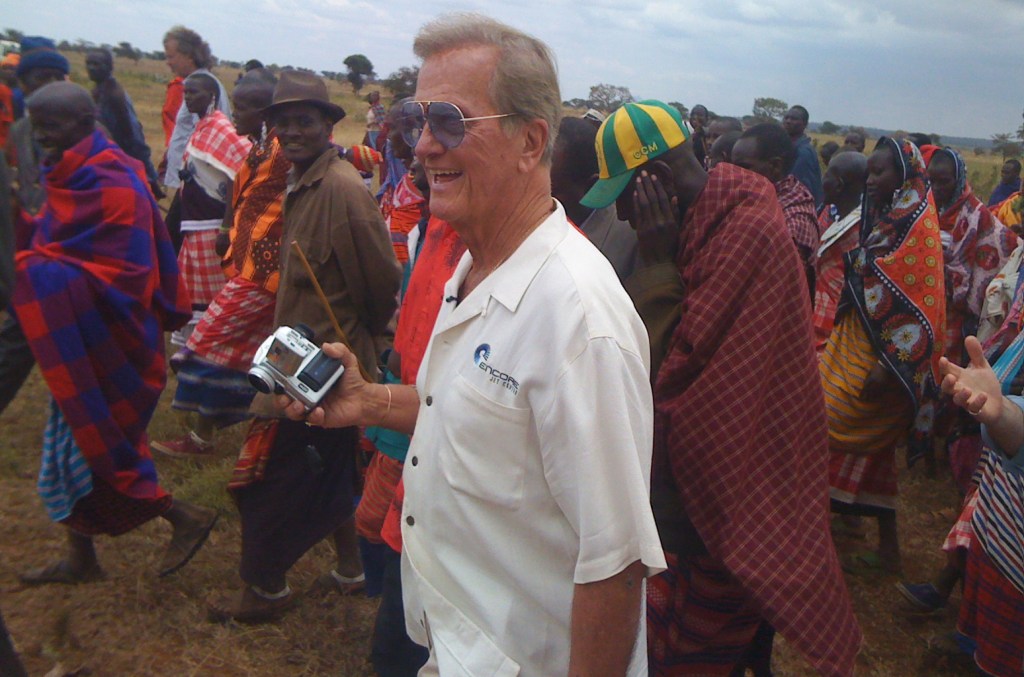 pat-boone-membuat-rekor-kembali-ke-bagan-kontemporer-dewasa-billboard-dengan-all-star-single-‘one’