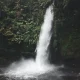 curug-sawer-situ-gunung:-air-terjun-dengan-jembatan-gantung-ikonik