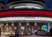 Tesla membuat kemajuan pada restoran dan drive-in tahun 1950-an