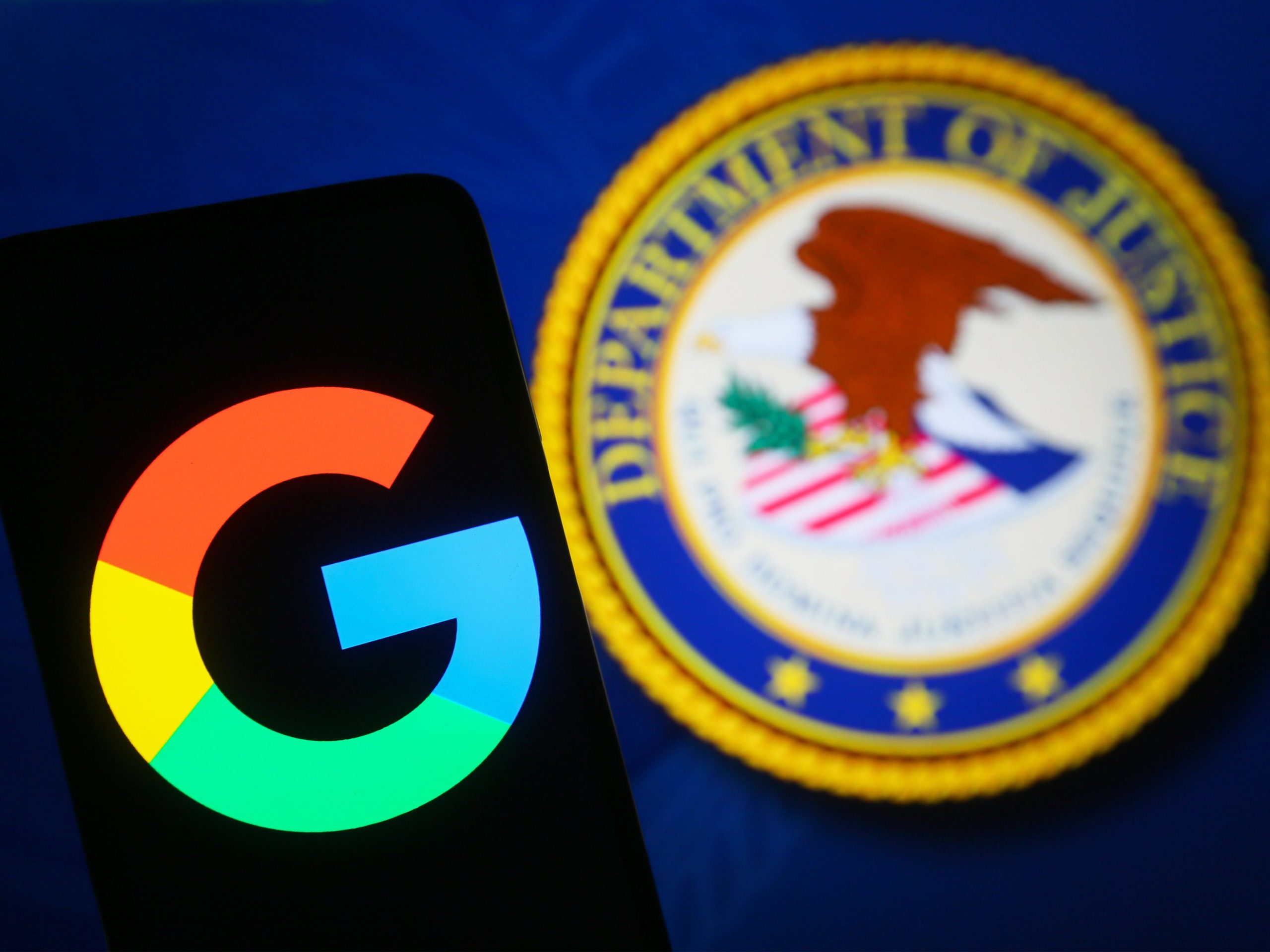 google-mungkin-rusak-di-balik-pintu-tertutup,-cmo-tidak-bersorak.