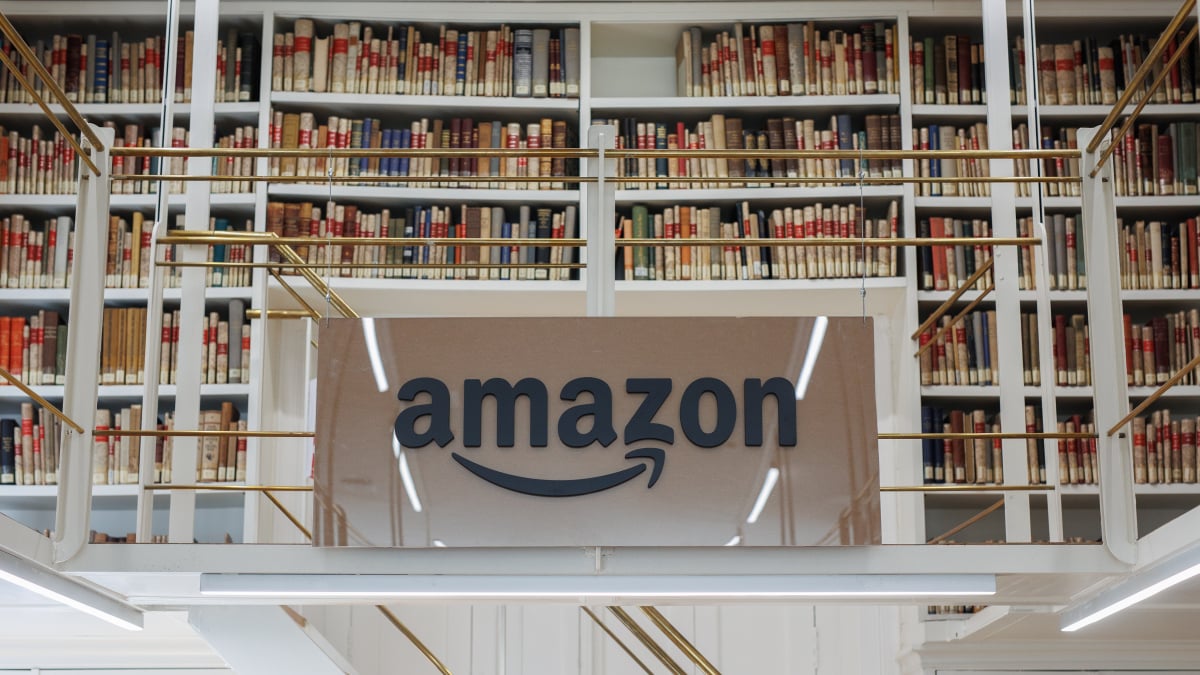 penjualan-buku-besar-amazon-bersaing-dengan-penjual-indie-pada-hari-toko-buku-independen